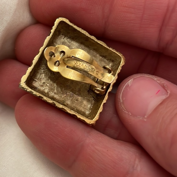 Vintage couture Givenchy Paris New York City 1980’s clip on earrings - Picture 3 of 8